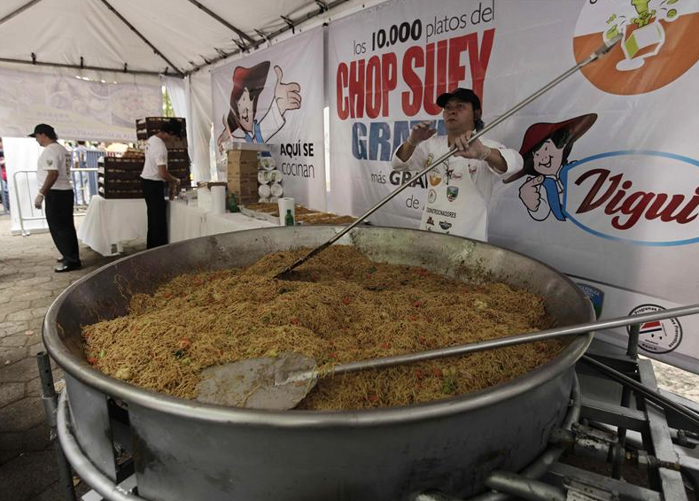 chop suey costa rica 10000 people