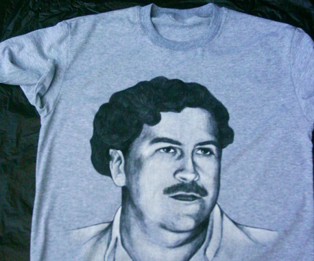 Evakuering virtuel kok Eldest son of Pablo Escobar making millions on t-shirt sales - Costa Rica  Star News