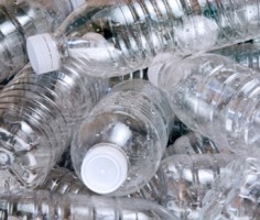 Recycling in Guiones and Peladas