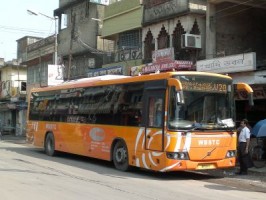 Hybrid Daewoo Bus Operates in Asia
