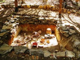 Archaeology Tour burial tomb