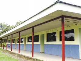 Los Lagos School in Liberia