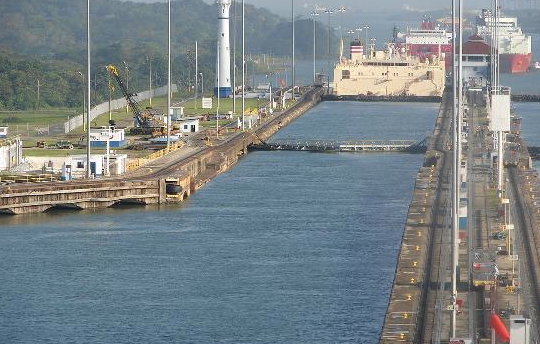 dutch firms test nicaragua canal