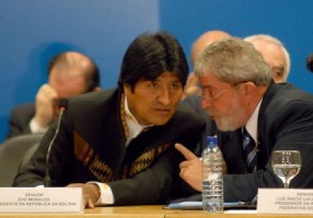 President Morales, left, speaks with former President Lula of Brazil
