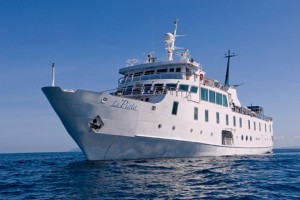 UN-Cruise Ship La Pinta