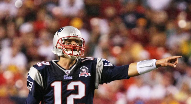 Tom Brady might be ditching his new helmet for the rest of the season - The  Boston Globe