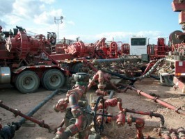 Fracking operation in North Dakota. Wikimedia Commons